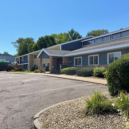 Nichols Inn&Suites Hastings Exterior foto