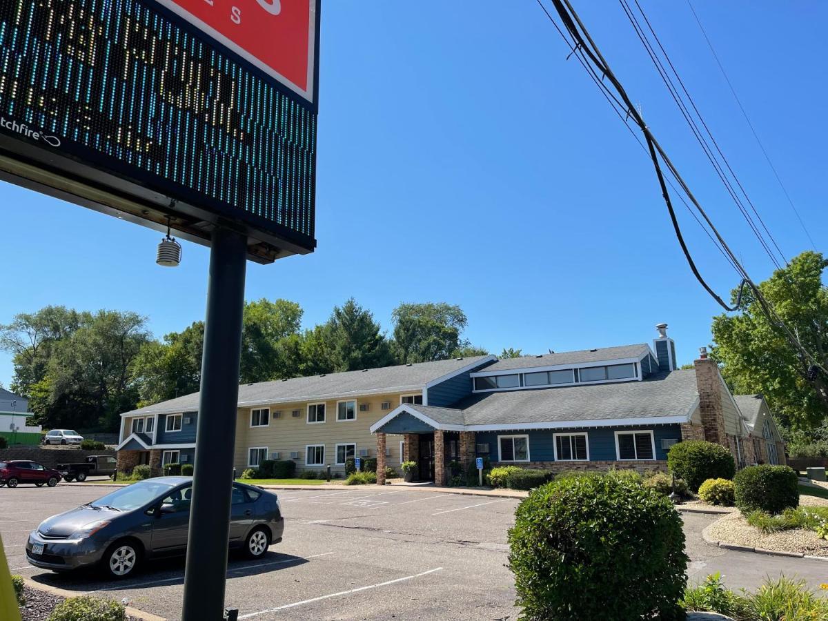Nichols Inn&Suites Hastings Exterior foto