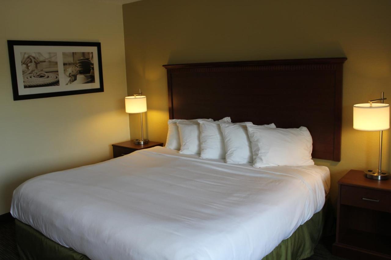 Nichols Inn&Suites Hastings Zimmer foto